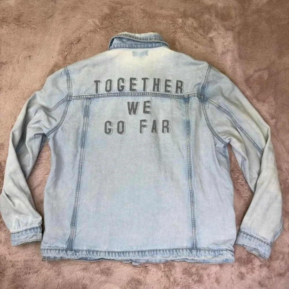 Peloton Denim Jacket Light Wash Graphic Back 'Together We Go Far' Oversized XL - Picture 1 of 8